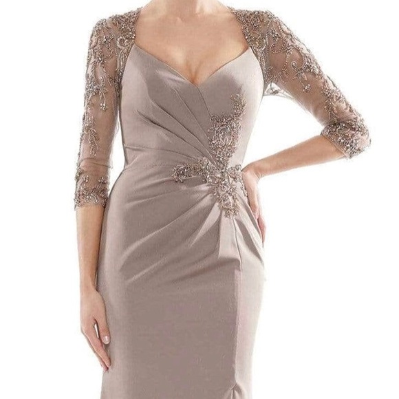 Evening gown - Picture 4 of 6